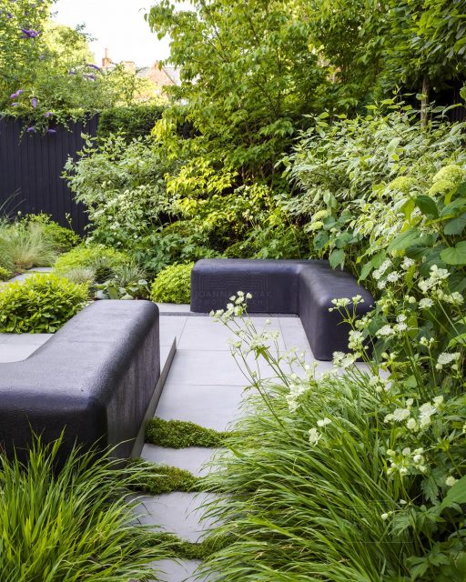 In urban gardens every detail counts. 
I love when plants fill the gaps, soften the edges and bring layers of texture into even the smallest spaces.

Here I’m sharing a few photos from a small urban garden in Wimbledon, photographed in June.

Stunning garden design by Tom Howard @tomhowardgardens  Bench by: @torcpots 

#urbangarden #londongarden #gardendesignideas #contemporarygarden #moderngarden